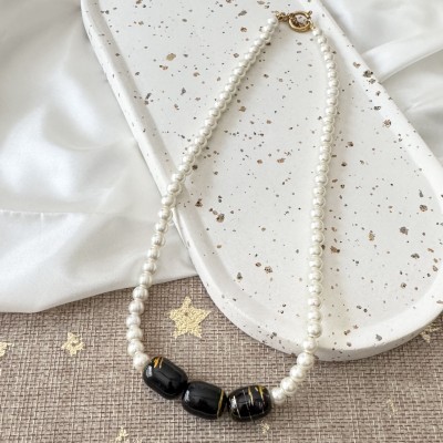 Collier Perles Noires